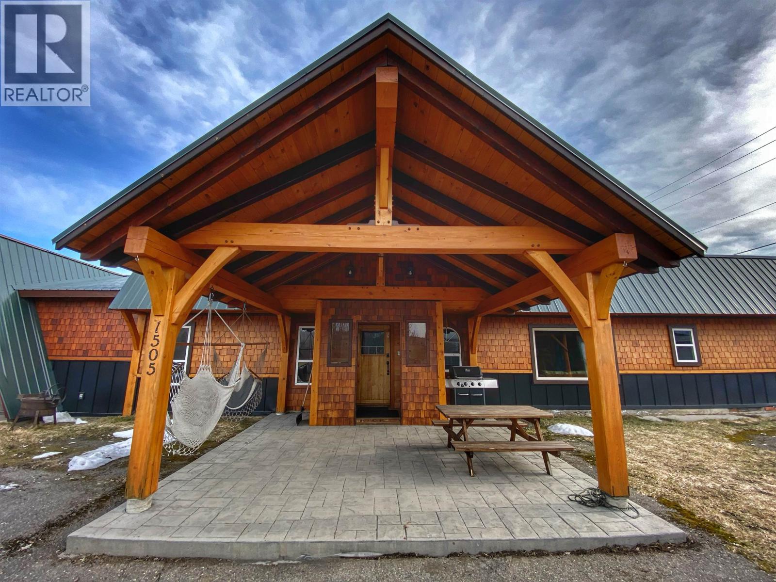 1505 HANKIN Street, Hazelton