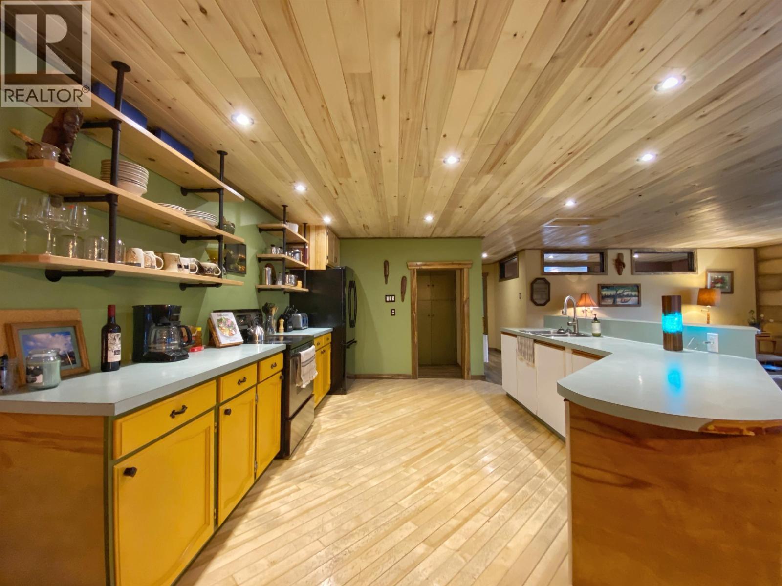 1505 HANKIN Street, Hazelton