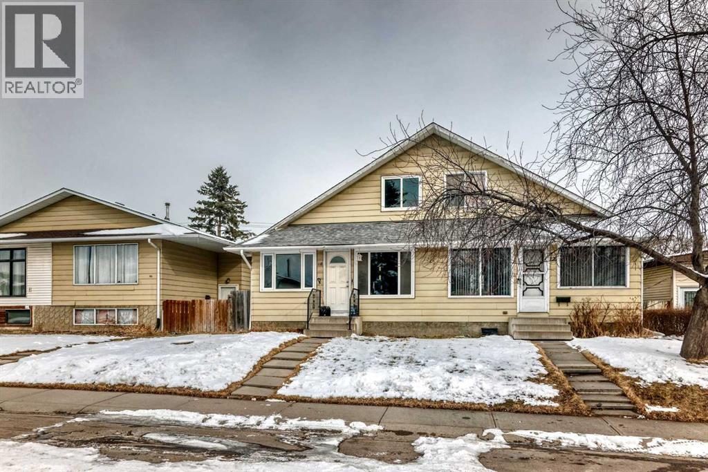 Single Family House for Sale in  Dovertree Place SE Dover Calgary 