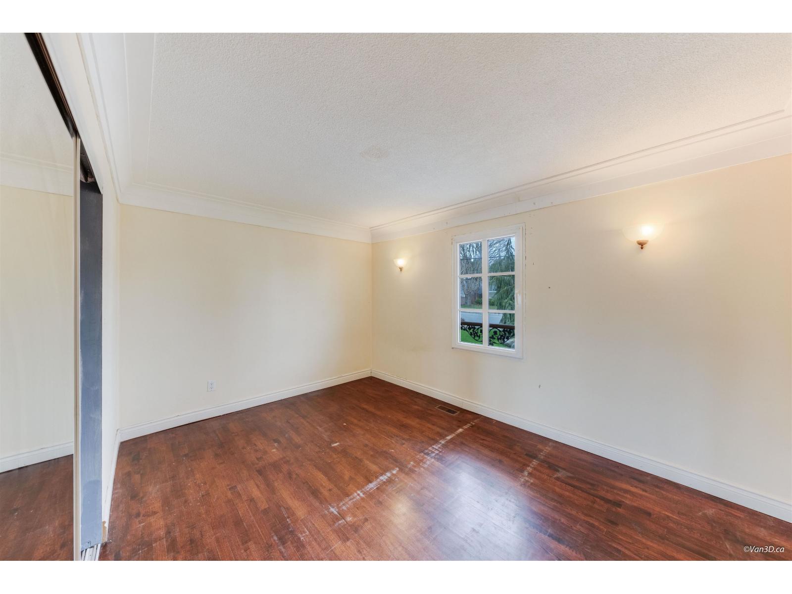 15894 THRIFT AVENUE, White Rock