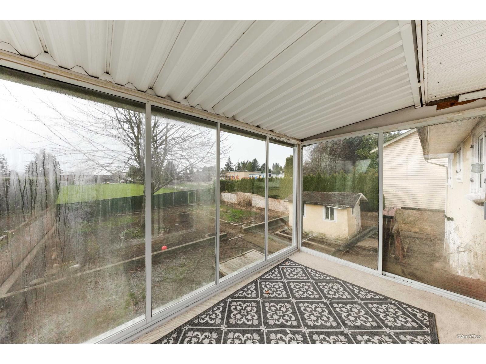 15894 THRIFT AVENUE, White Rock