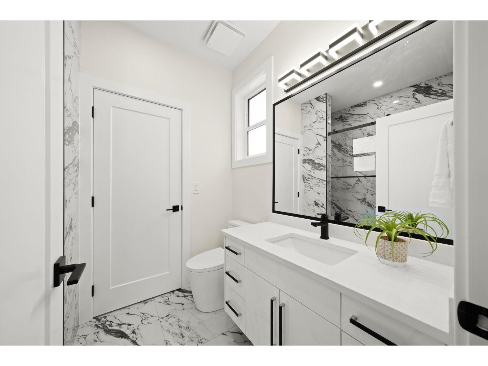 33995 WALNUT AVENUE, Abbotsford