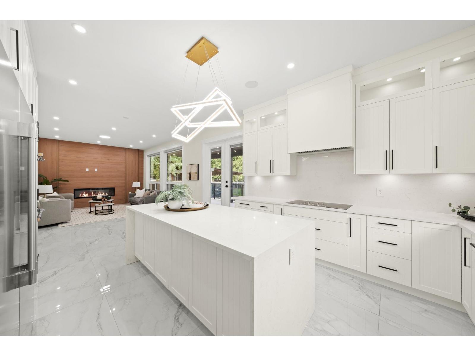 33995 WALNUT AVENUE, Abbotsford