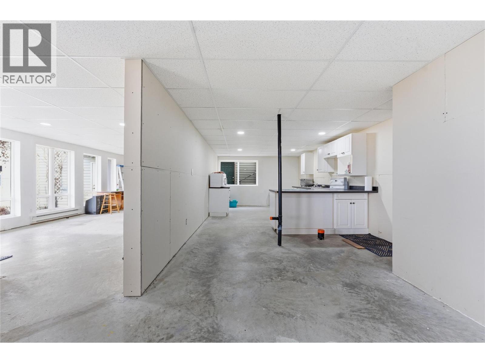 1660 28 Avenue NE, Salmon Arm