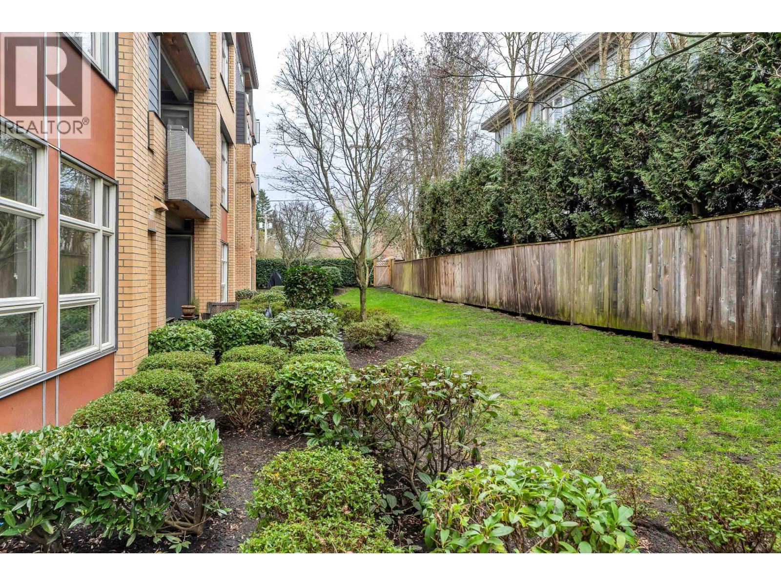 106 1166 54A STREET, Delta