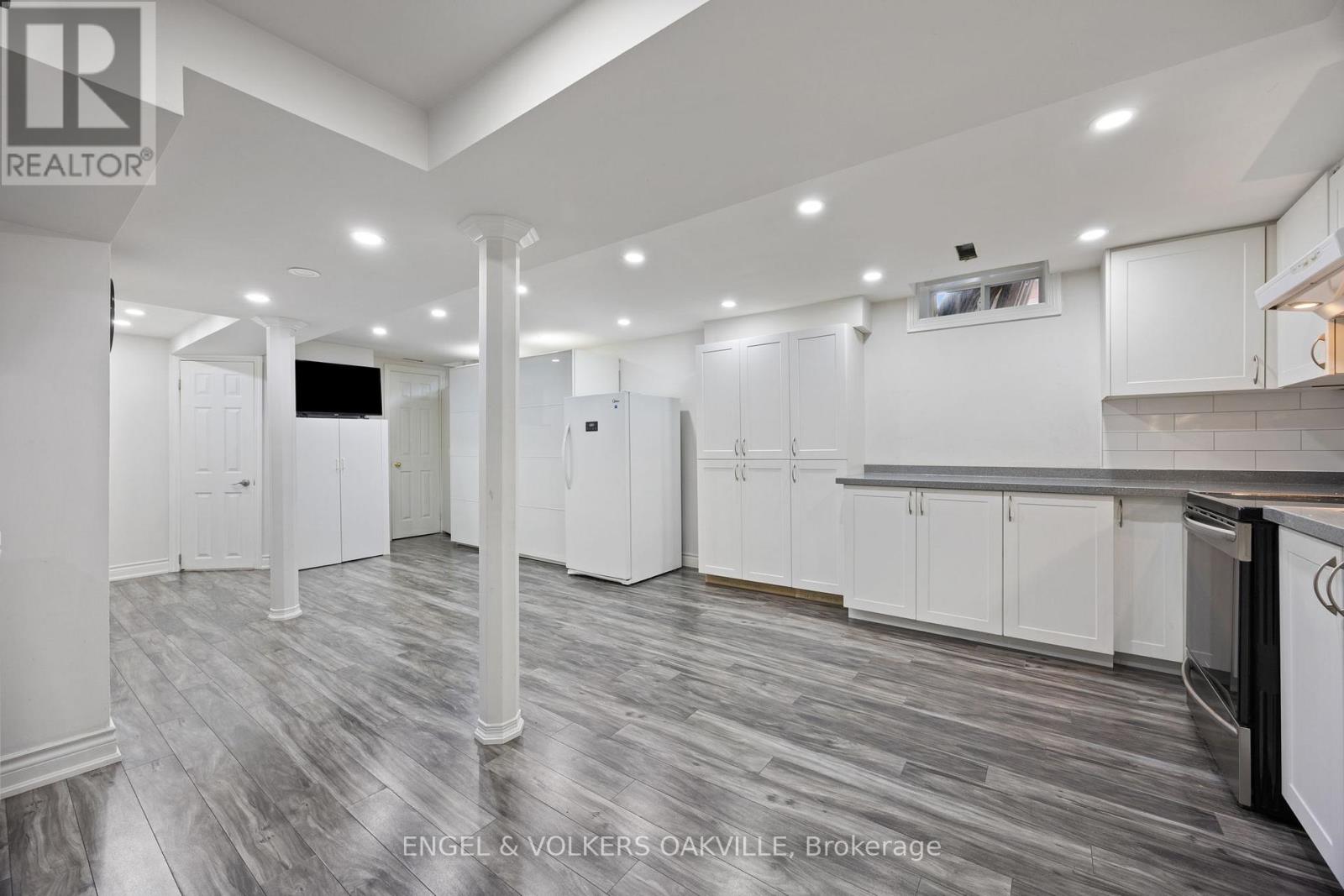 10 CRIEFF AVENUE - 33