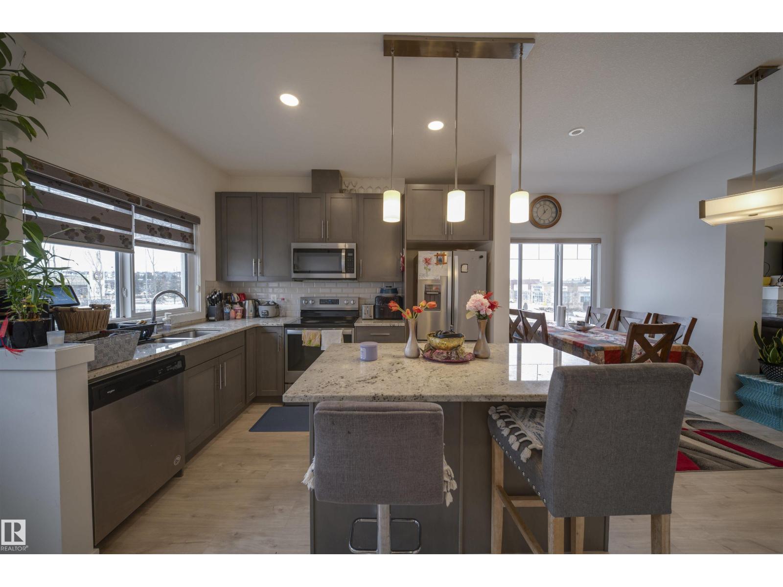 #62 2215 24 ST NW - 5