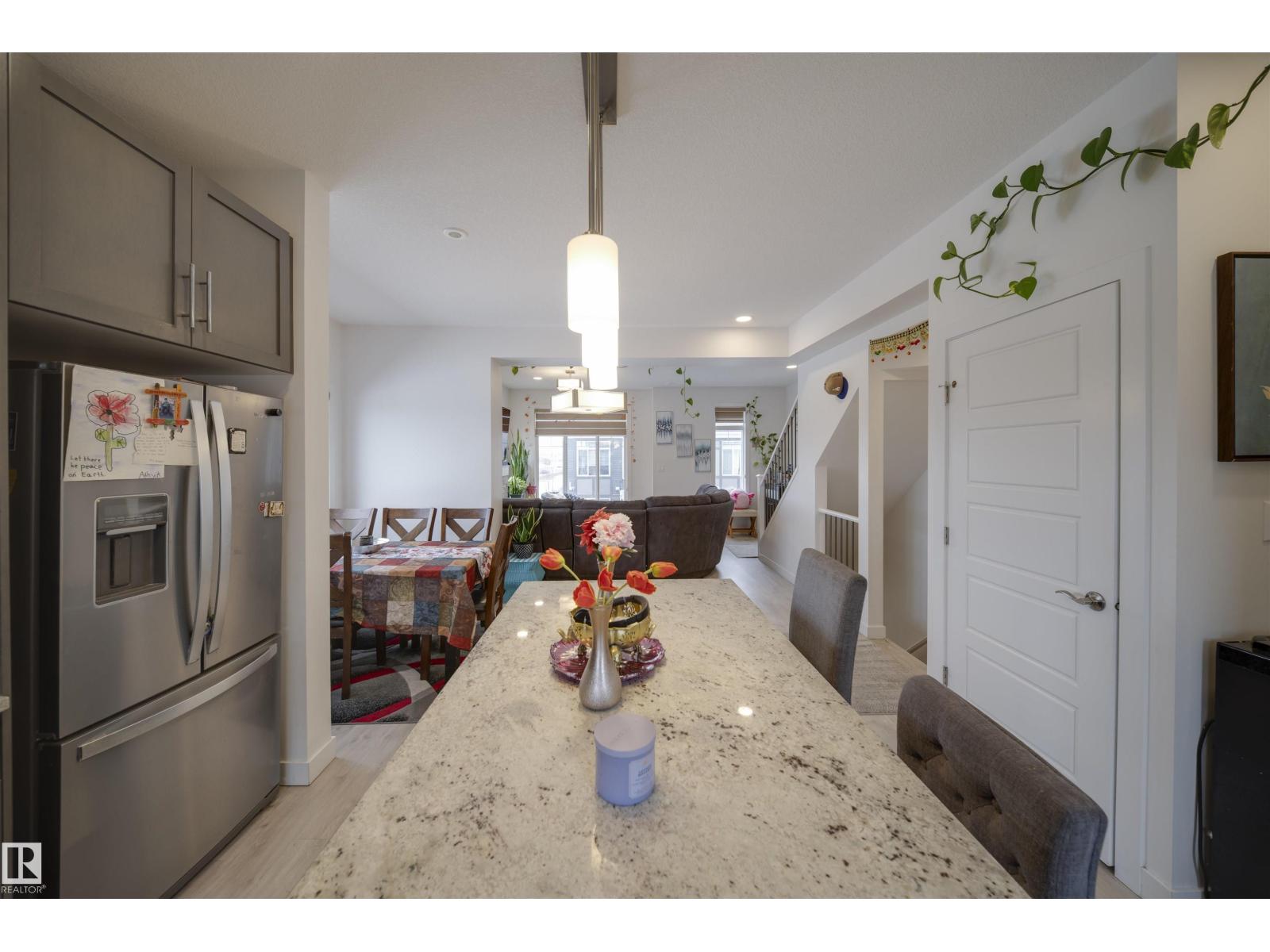 #62 2215 24 ST NW - 3