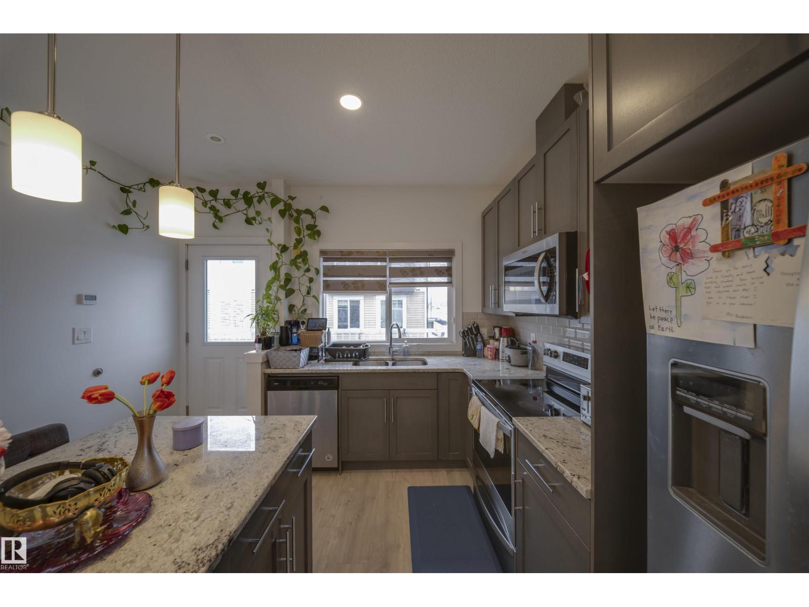 #62 2215 24 ST NW - 6