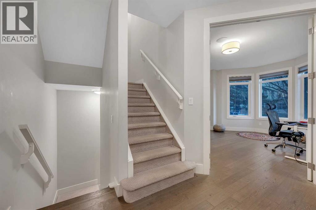 Single Family House for Sale in   Avenue NW Capitol Hill Calgary 