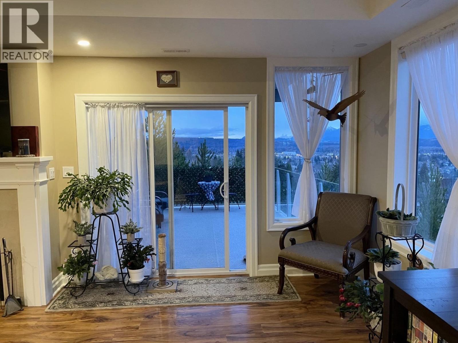 #18-4022 YEO Street, Terrace