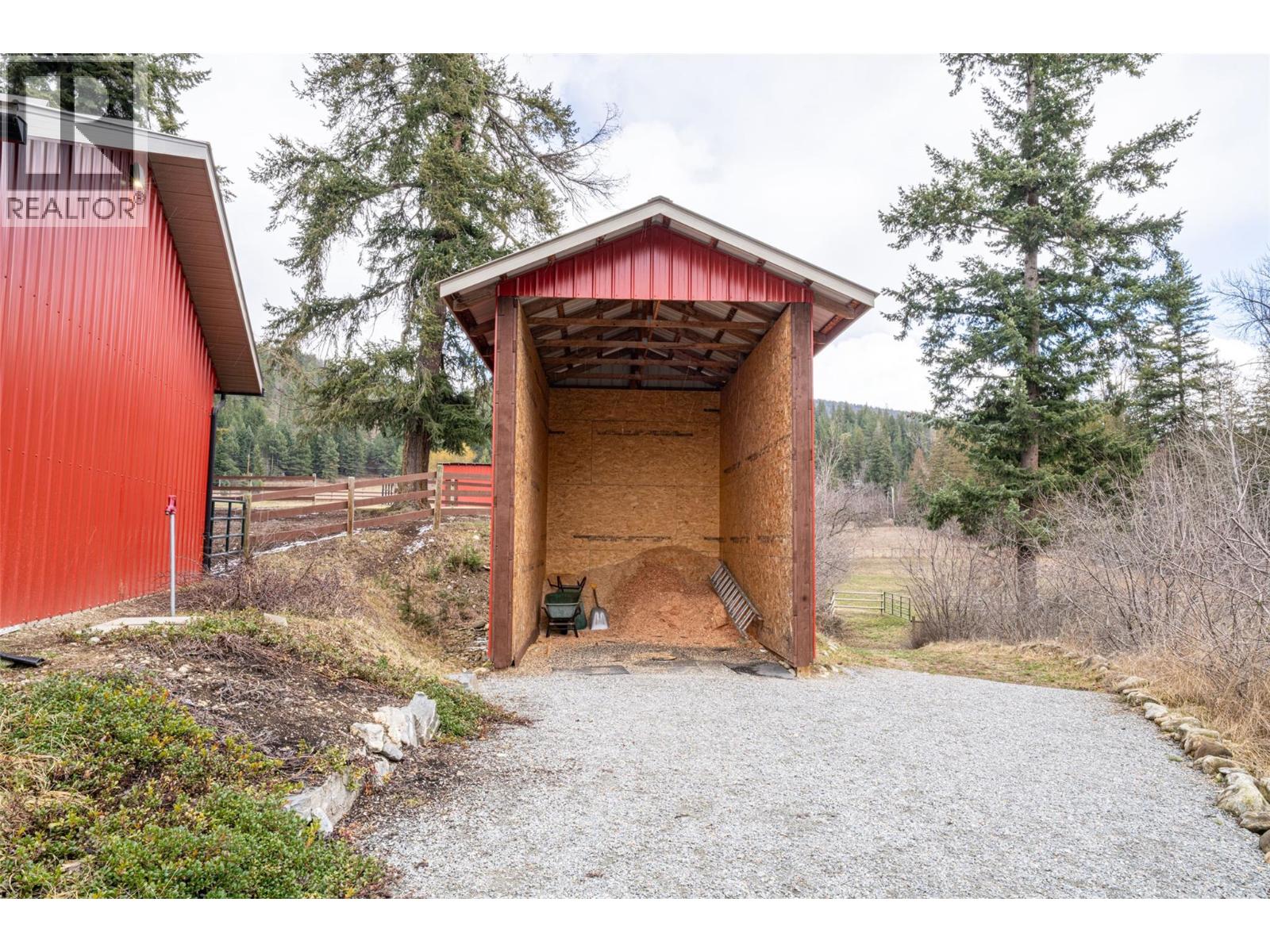  6440 Okanagan Avenue Southeast, Salmon Arm