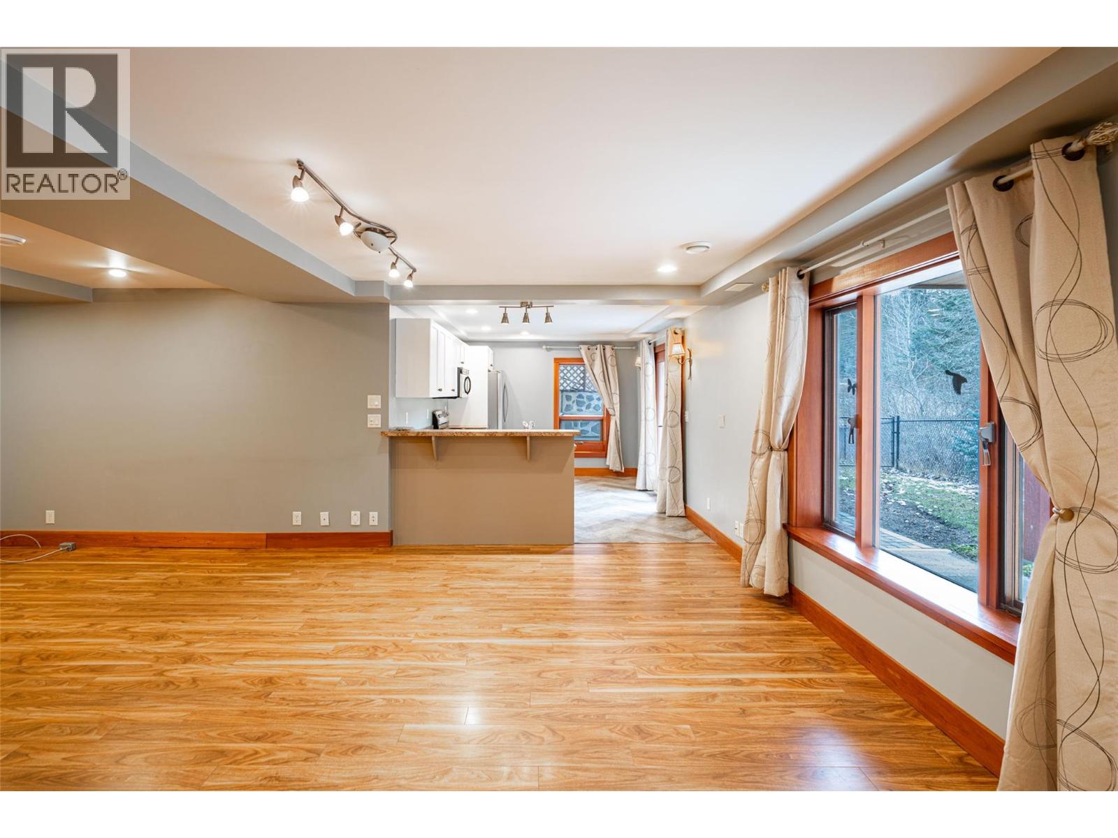  6440 Okanagan Avenue Southeast, Salmon Arm