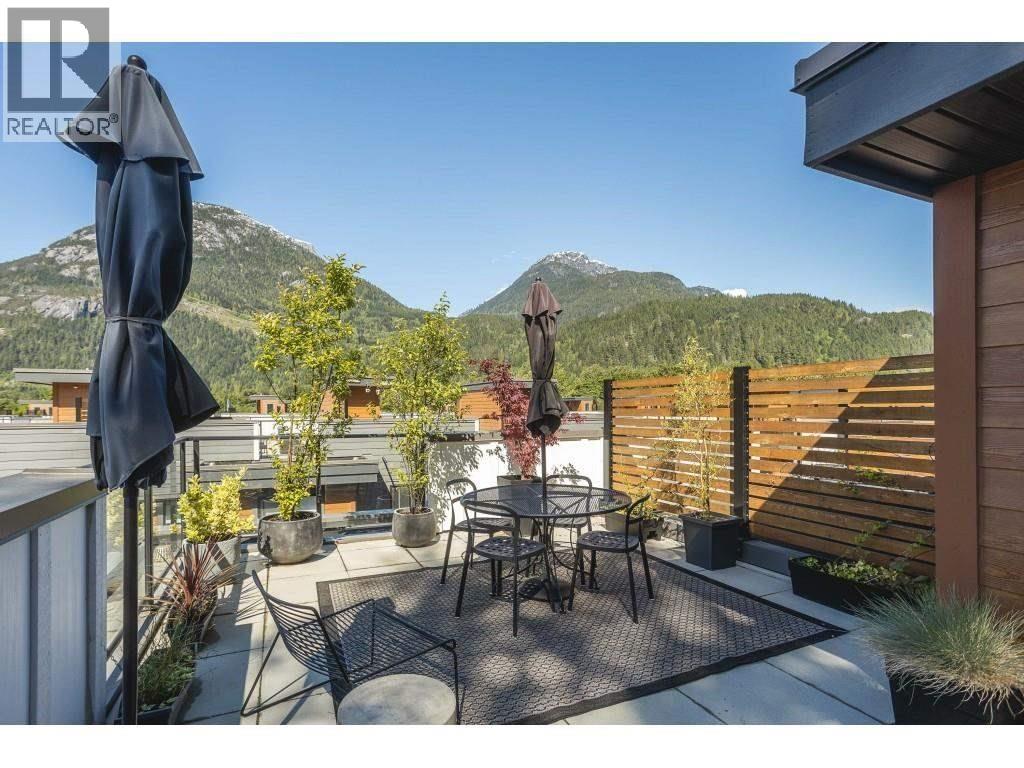 52 39769 GOVERNMENT ROAD, Squamish