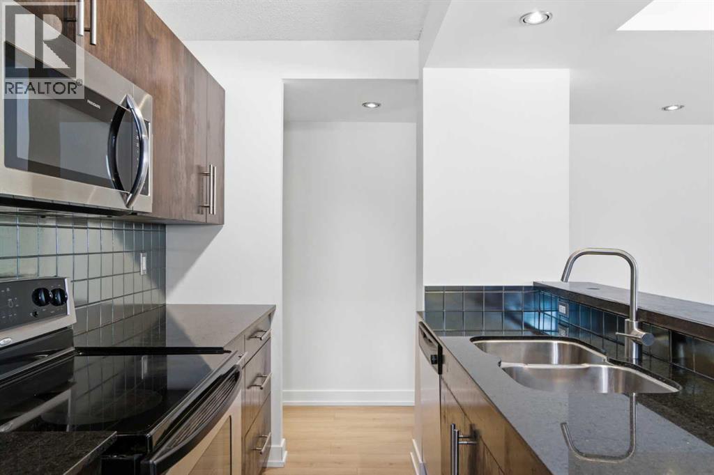 Single Family House for Sale in   A Street SW Bankview Calgary 