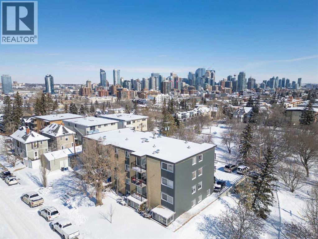 Single Family House for Sale in   A Street SW Bankview Calgary 