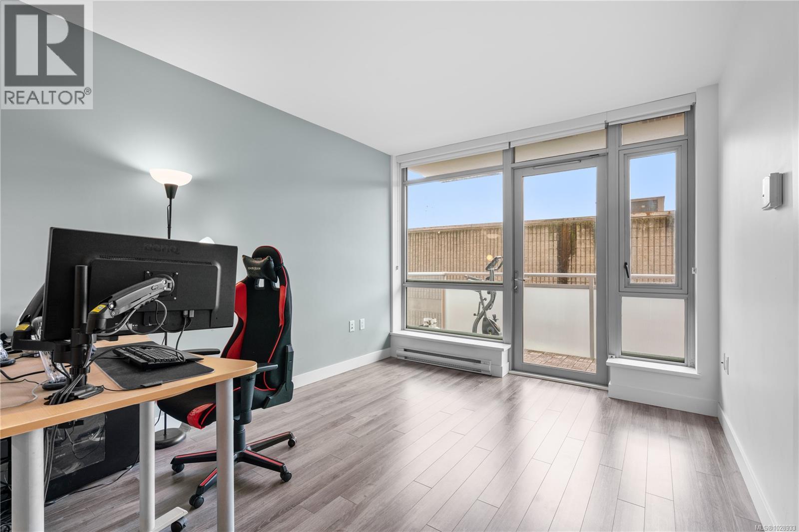 #305 838 BROUGHTON ST - 7