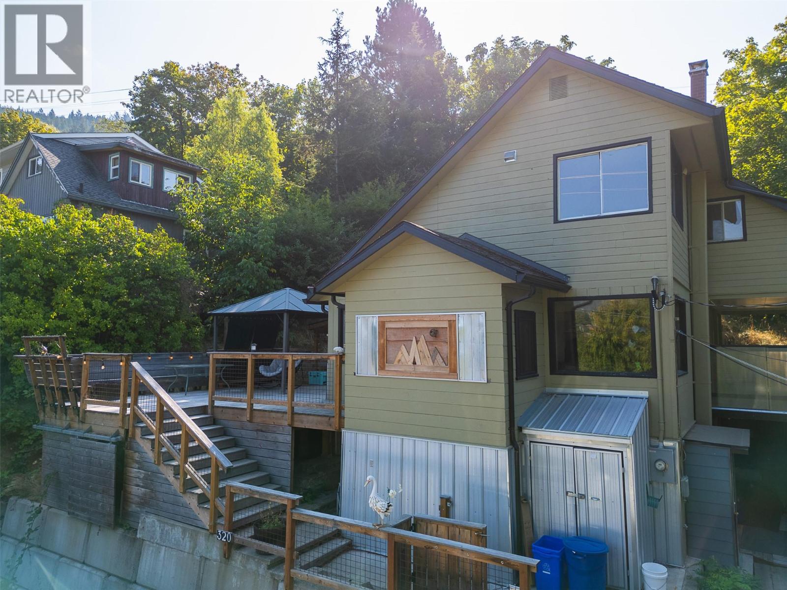 320 CHATHAM Street, Nelson