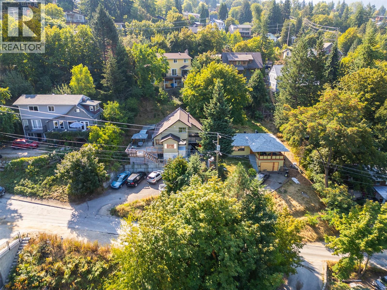 320 CHATHAM Street, Nelson