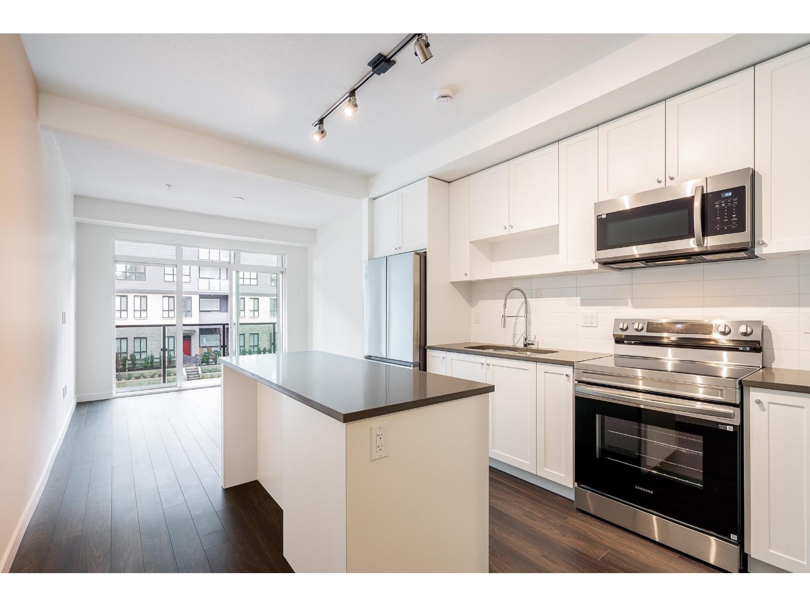 225 15733 85 Avenue - photo 2