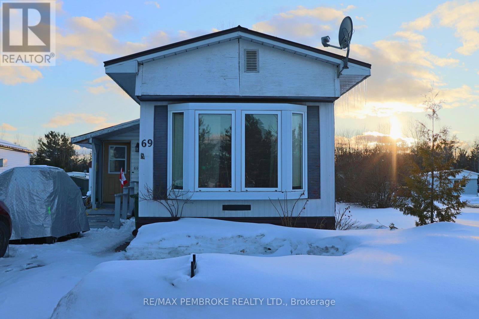 69 PINEHURST ESTATES