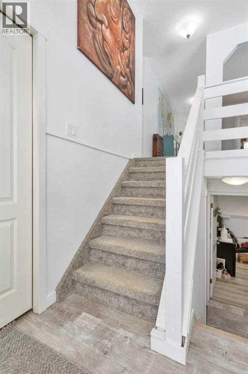 5223 48 Avenue, Sylvan Lake