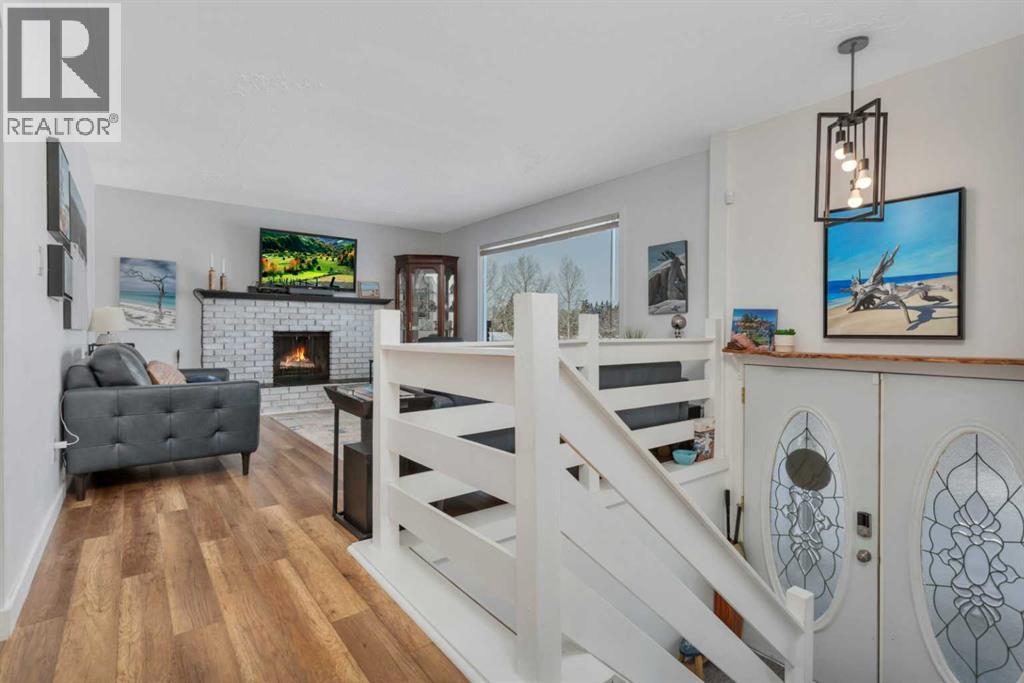 5223 48 Avenue, Sylvan Lake