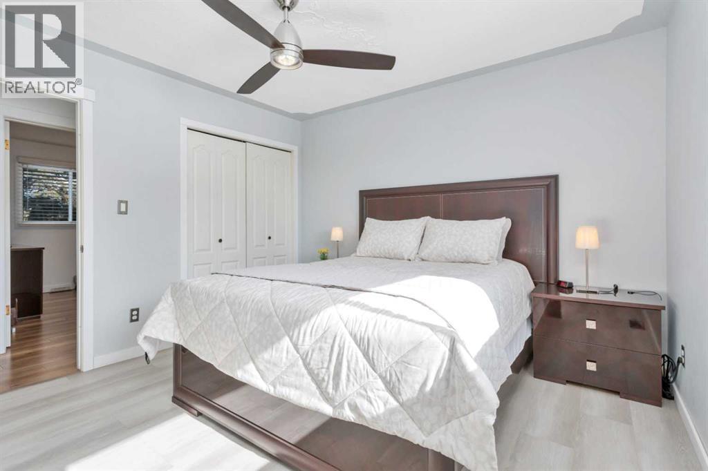 5223 48 Avenue, Sylvan Lake