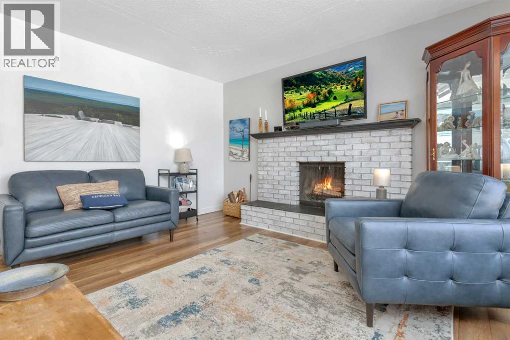 5223 48 Avenue, Sylvan Lake