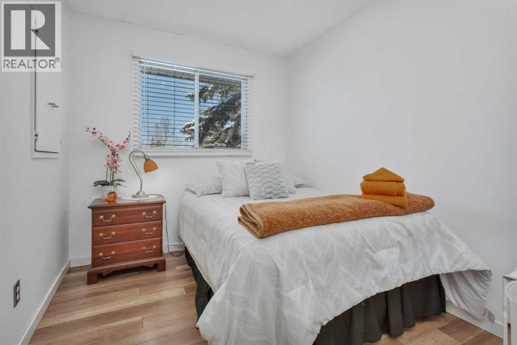 5223 48 Avenue, Sylvan Lake