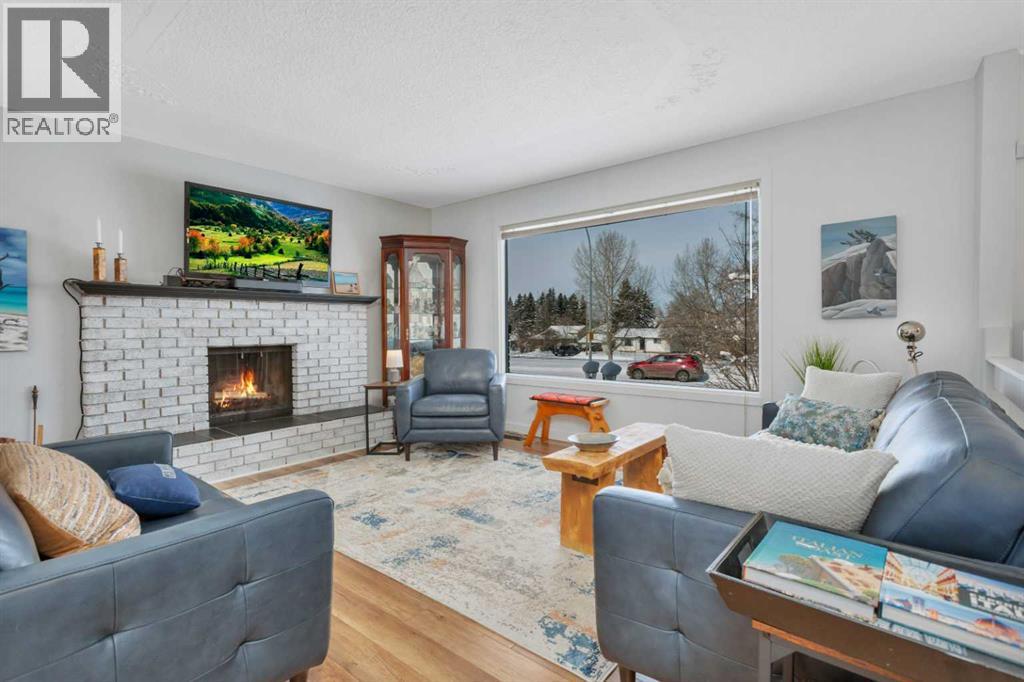 5223 48 Avenue, Sylvan Lake