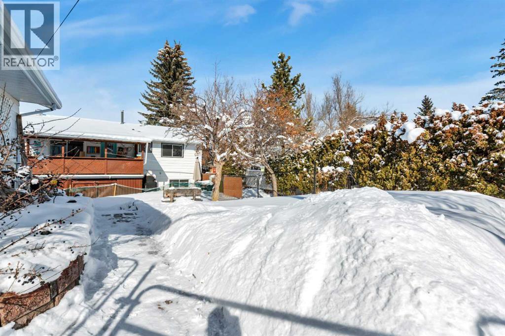 5223 48 Avenue, Sylvan Lake