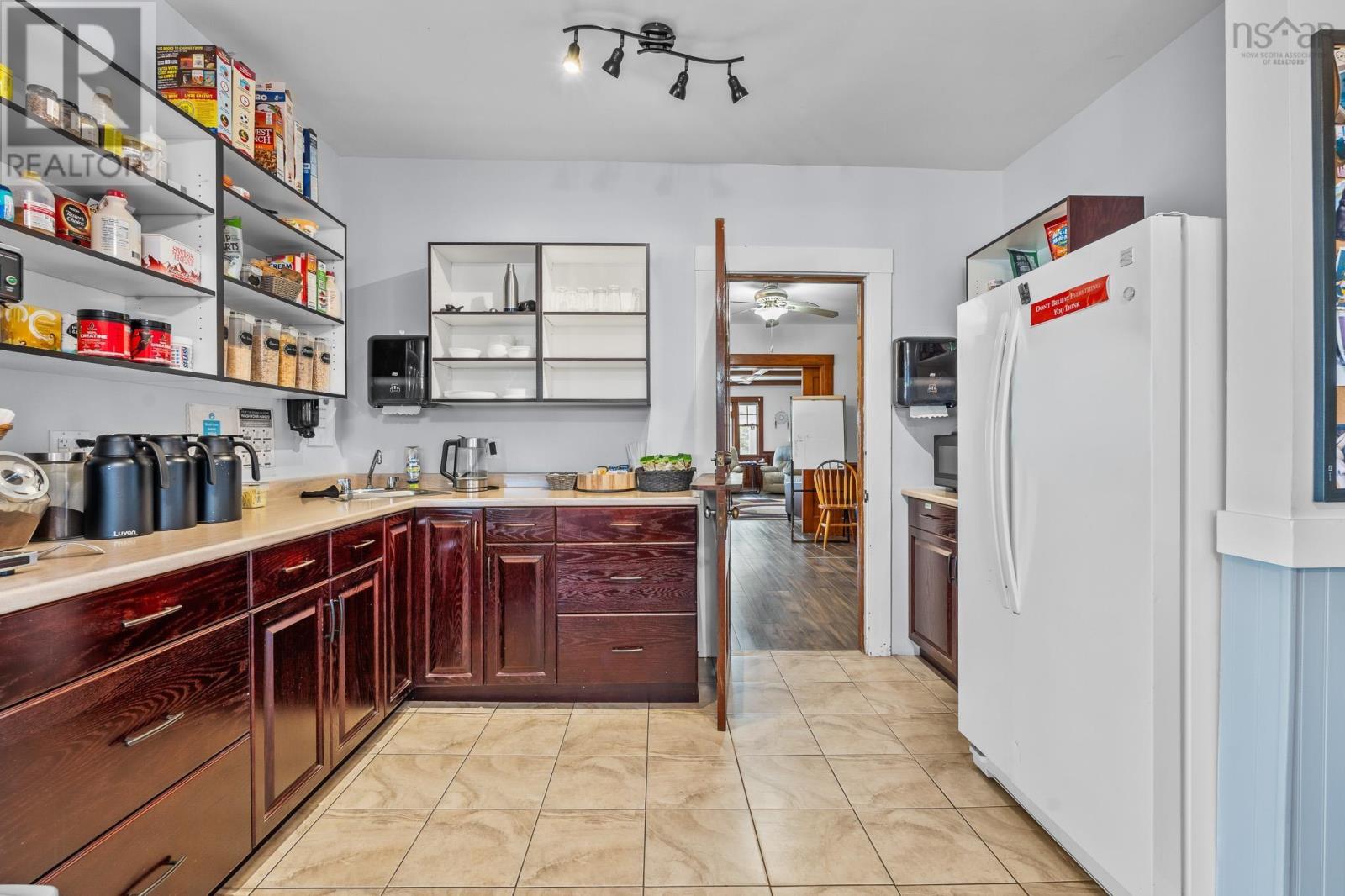 Property 10 of 47 of 8979 Highway 201 Highway