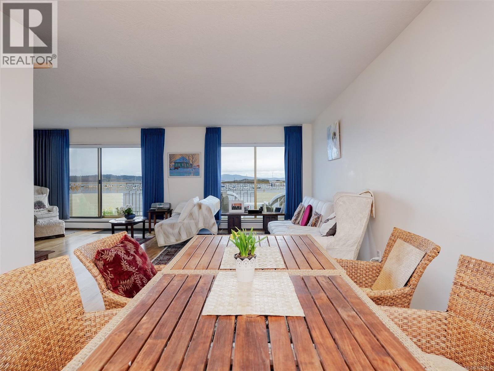 202 1440 Beach Drive, Oak Bay