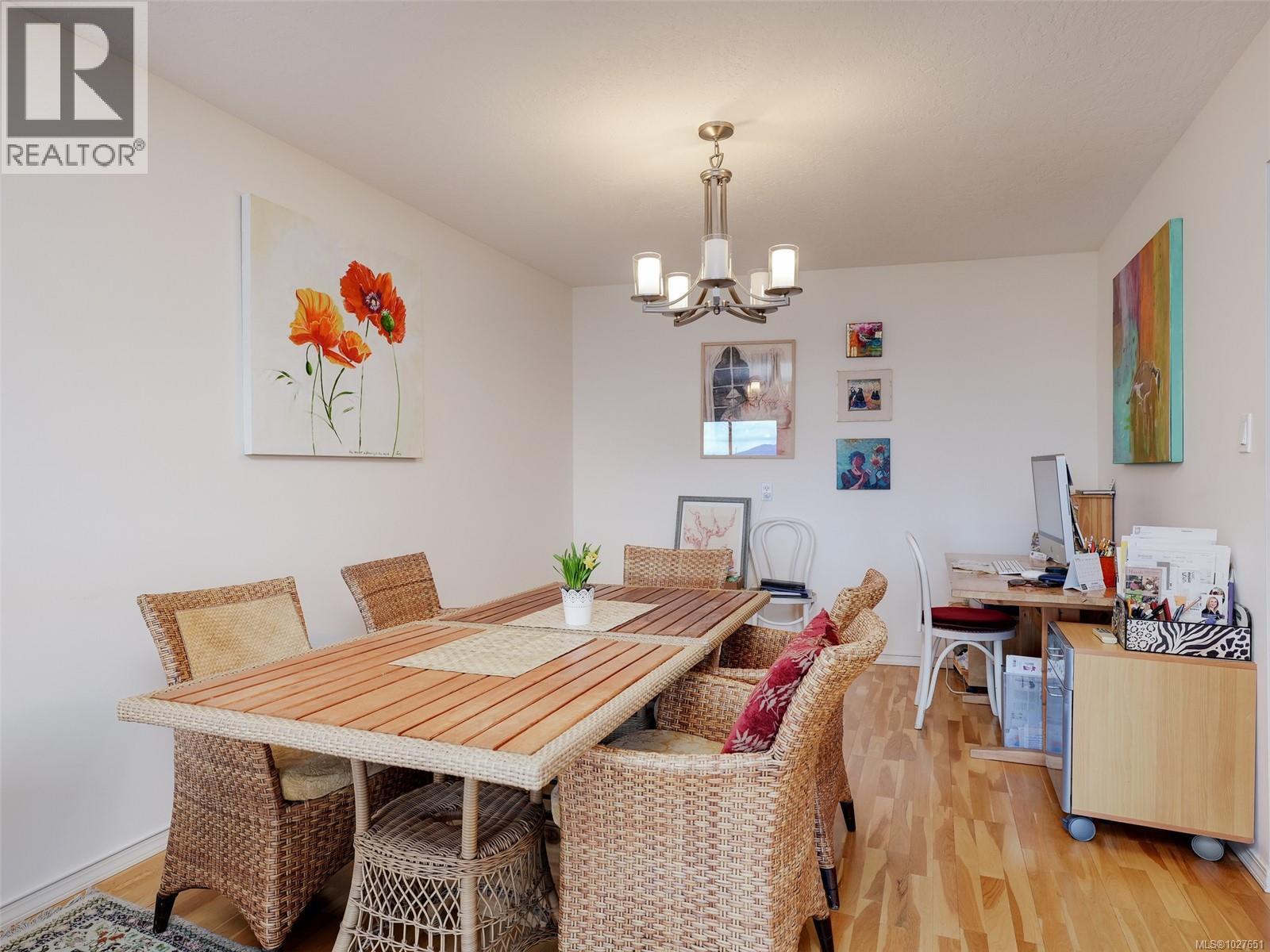 202 1440 Beach Drive, Oak Bay