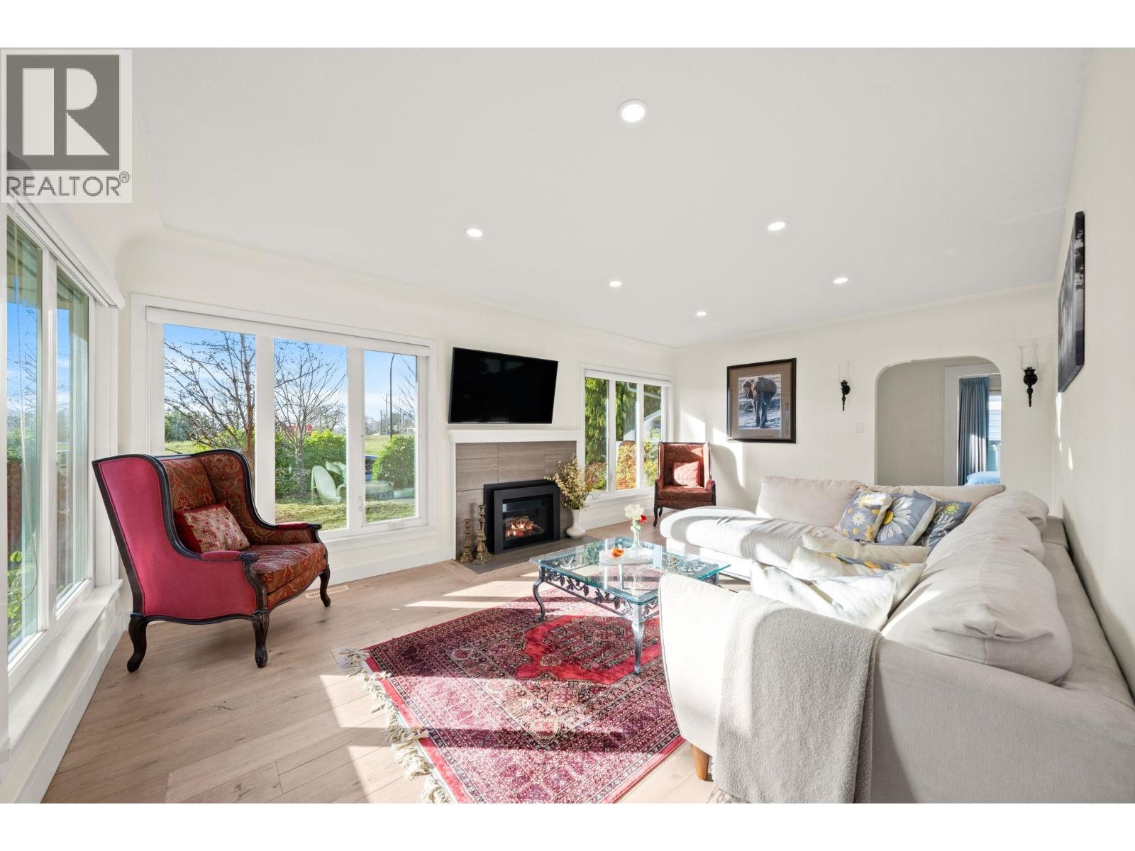 1436 GRAND Boulevard - photo 2