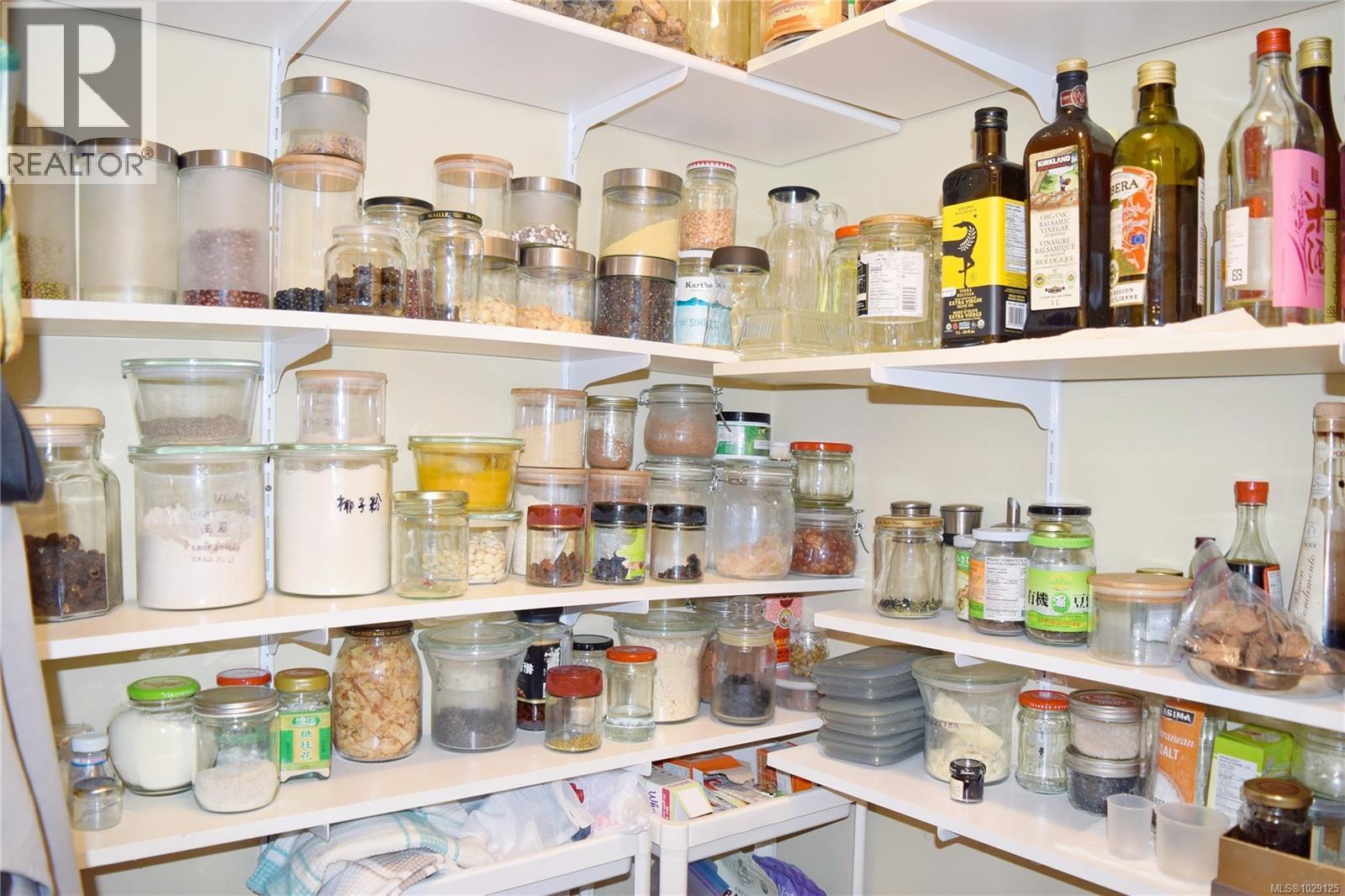  2201 ARBUTUS COVE Lane, Saanich