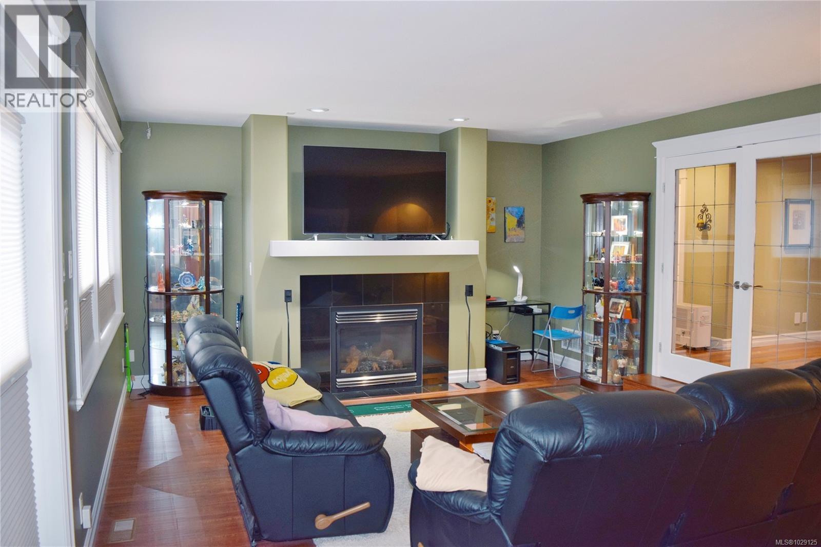  2201 ARBUTUS COVE Lane, Saanich