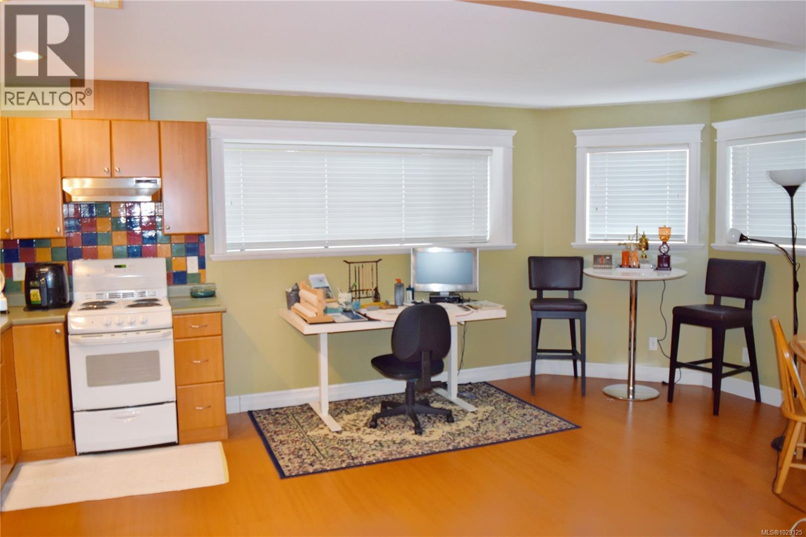  2201 ARBUTUS COVE Lane, Saanich