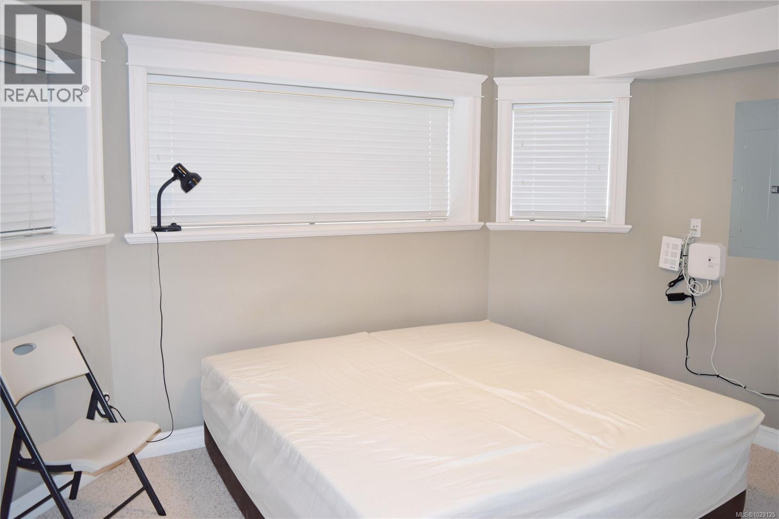  2201 ARBUTUS COVE Lane, Saanich