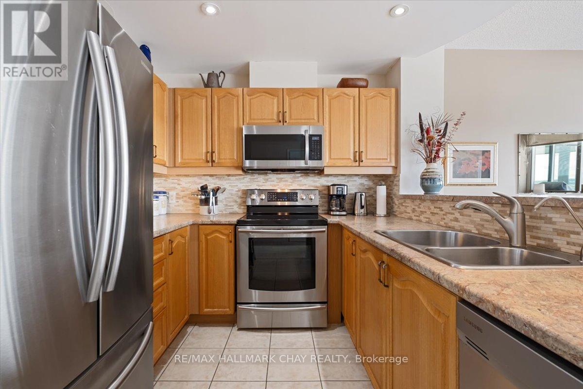 #1404 2 TORONTO STREET - 10