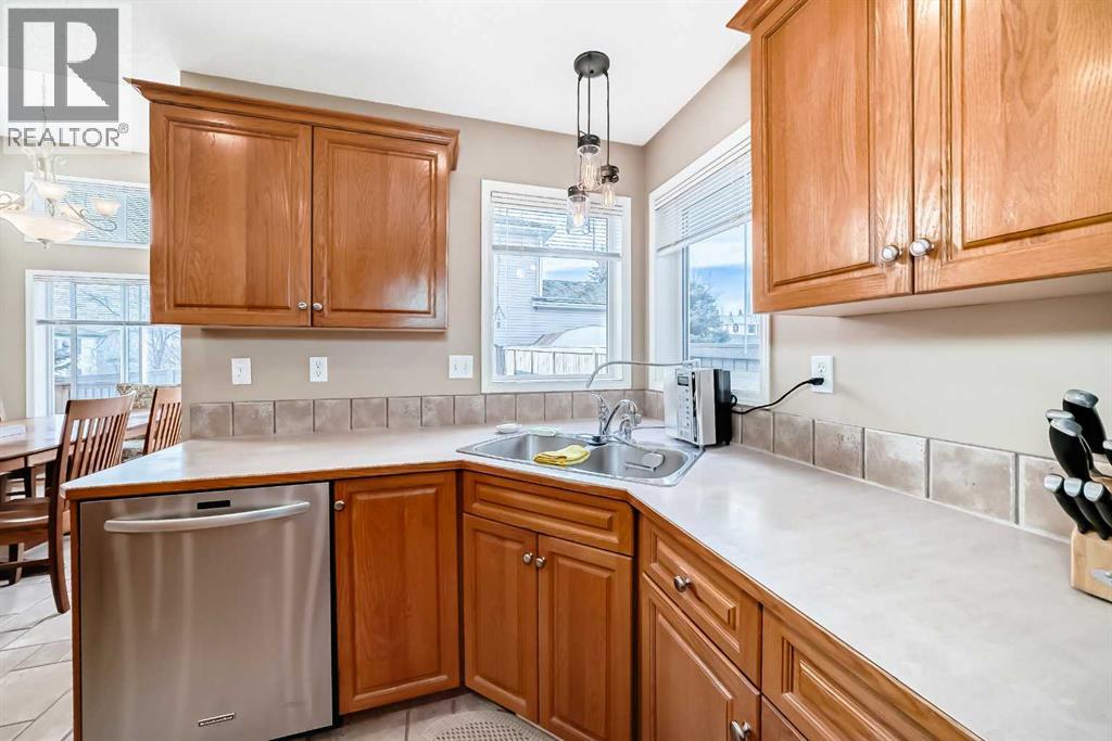 Single Family House for Sale in  Springbank Drive SW Springbank Hill Calgary 