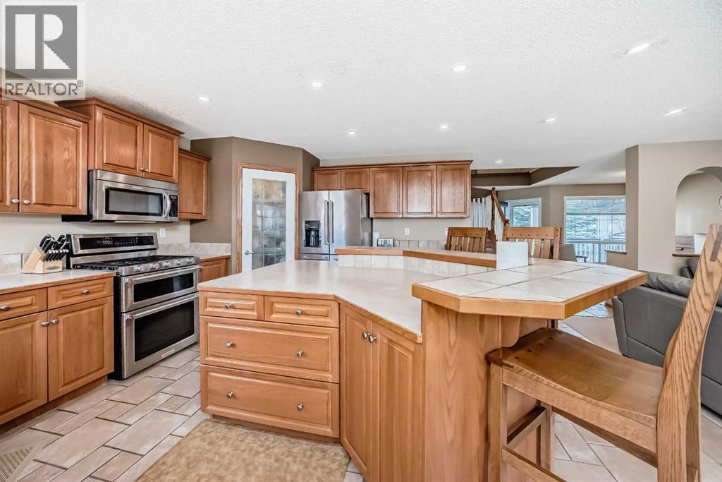 Single Family House for Sale in  Springbank Drive SW Springbank Hill Calgary 