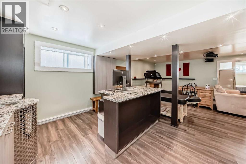 Single Family House for Sale in  Springbank Drive SW Springbank Hill Calgary 