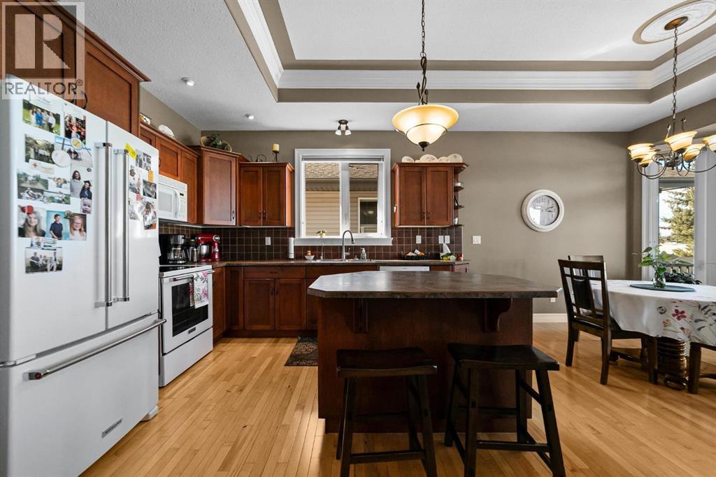 
          5406 39 Avenue
            <br/>
            <span>Camrose</span>
            , 
            <span>AB</span>
             <span>T4V5B6</span>
         - Photo 7