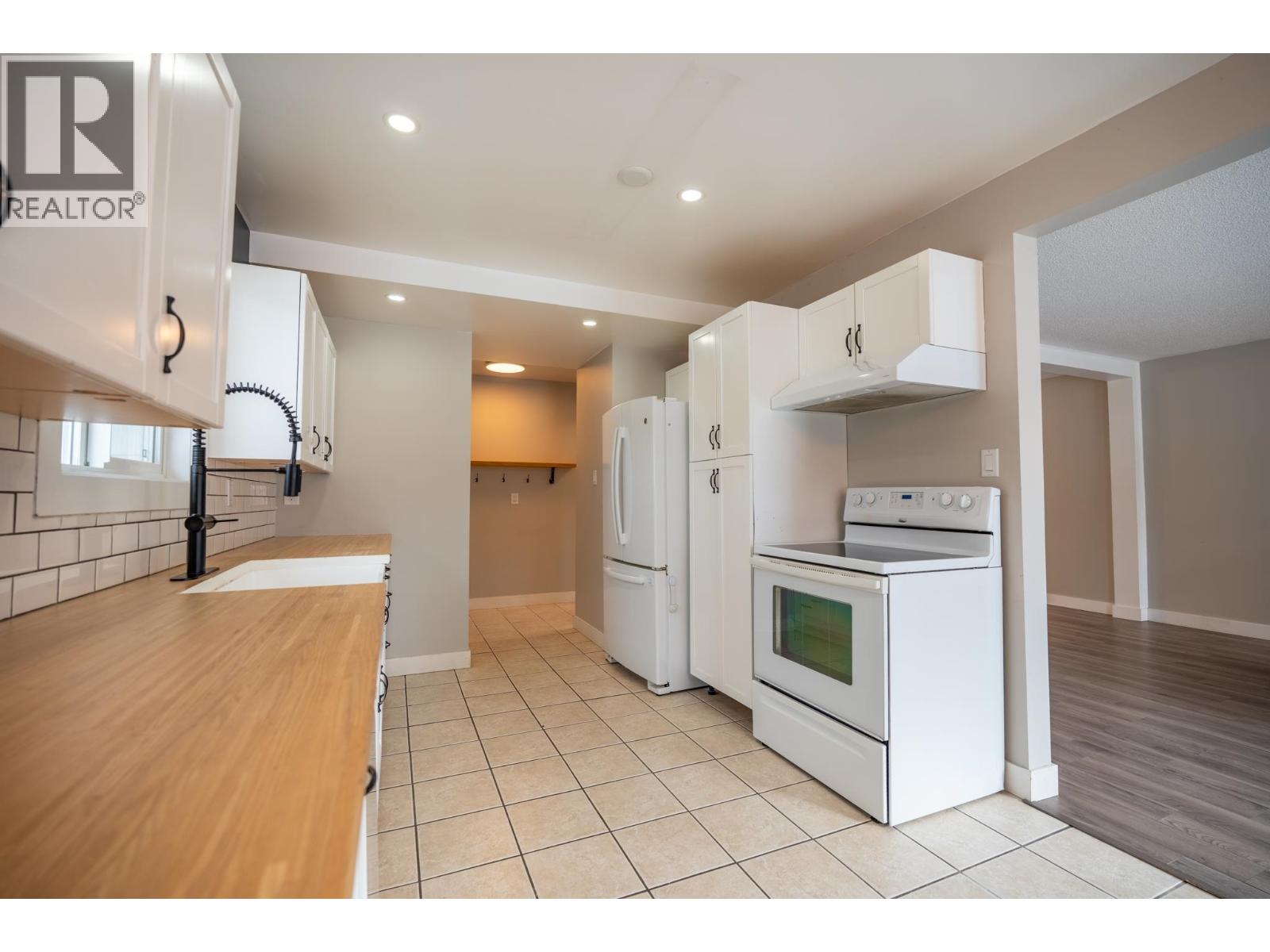 4448 1ST AVENUE, Prince George