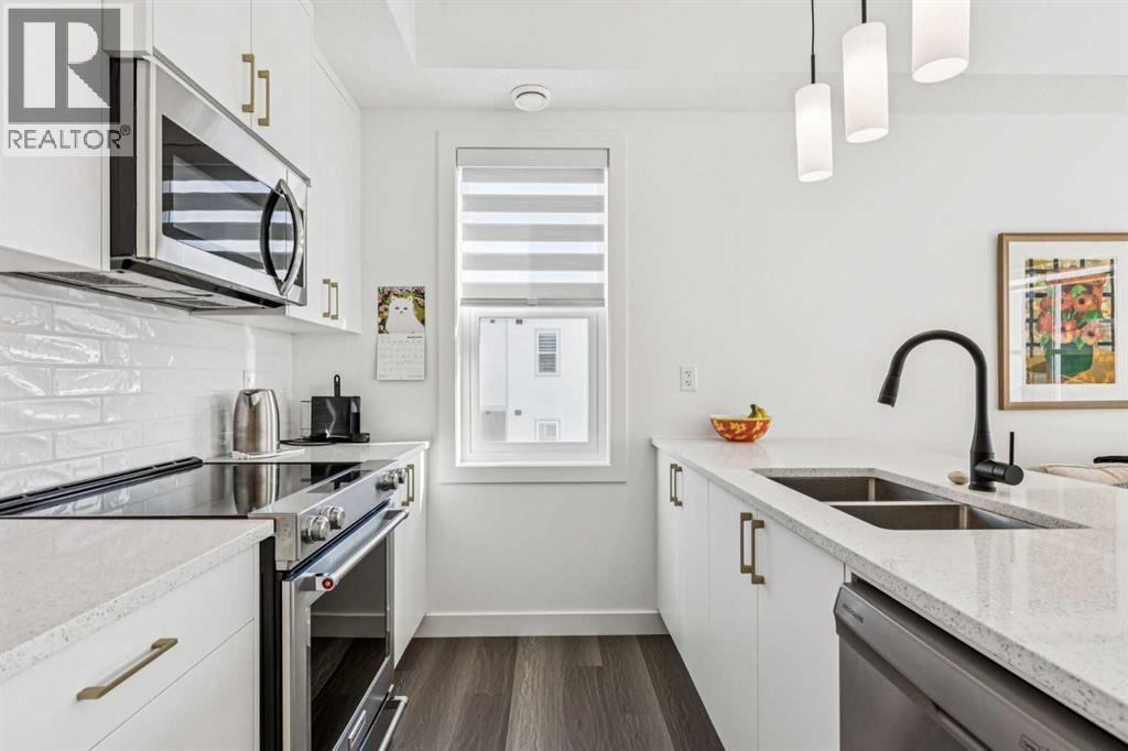 Single Family House for Sale in    Street SW Springbank Hill Calgary 