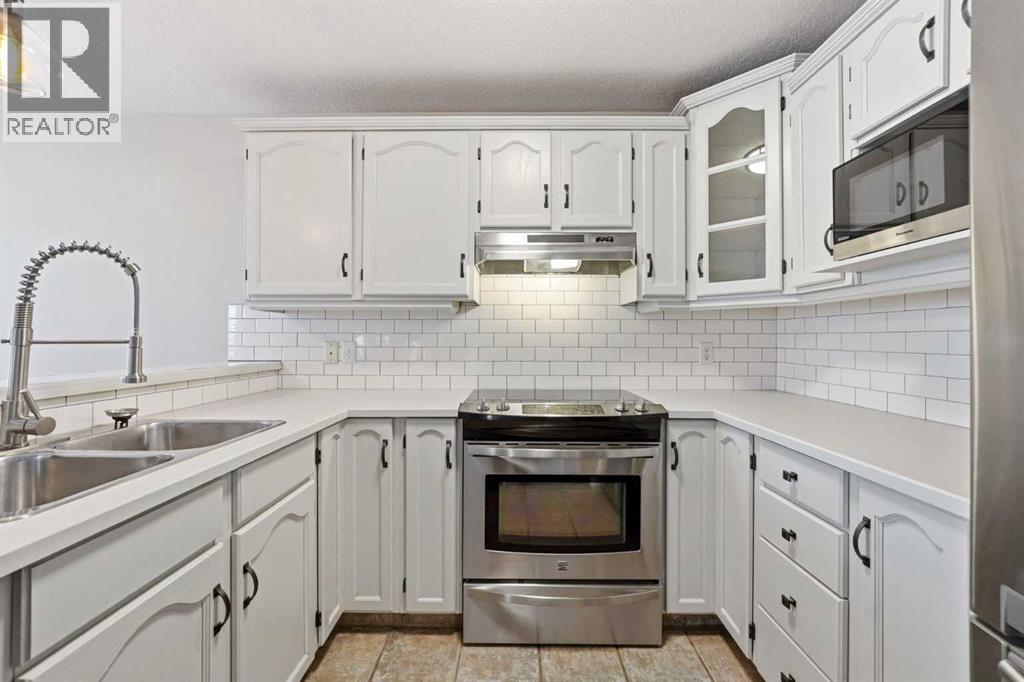 Single Family House for Sale in    Avenue SW Erlton Calgary 