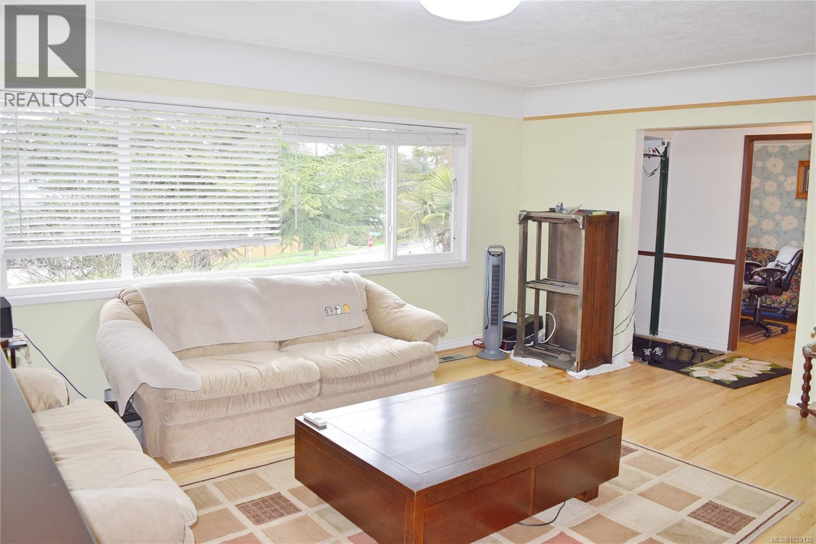 3803 MERRIMAN DR - 7