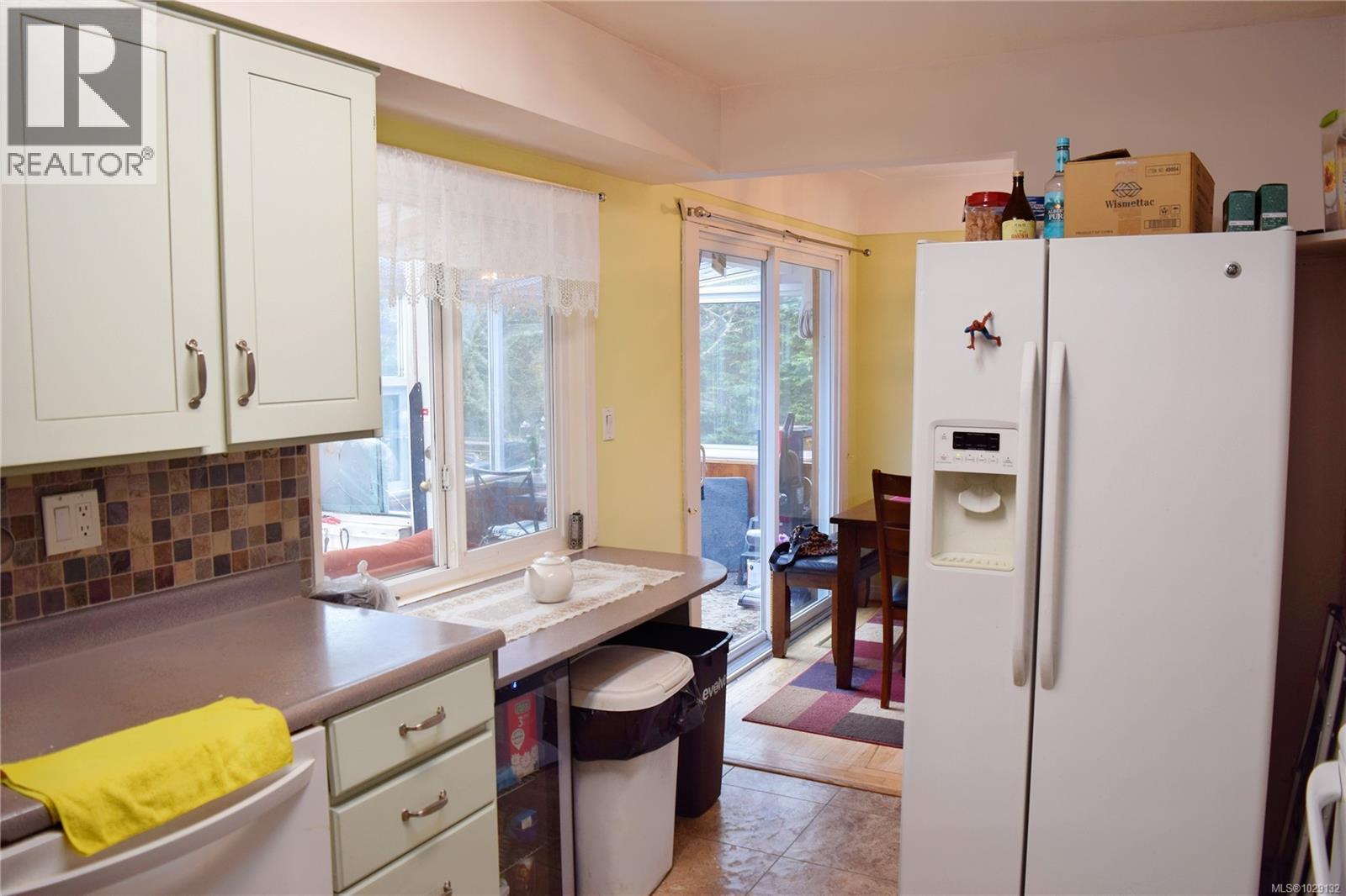 3803 MERRIMAN DR - 9